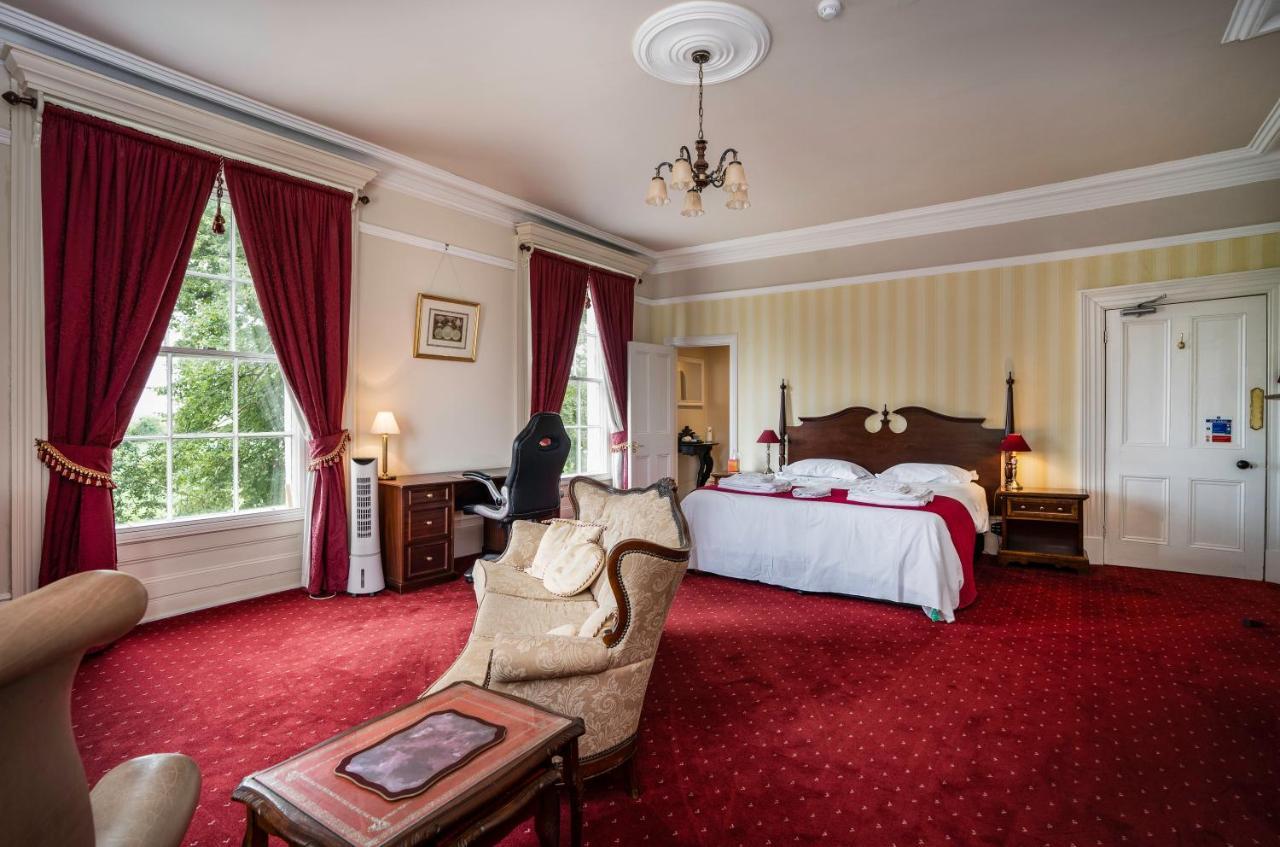 St Nicholas House Сполдинг Екстериор снимка